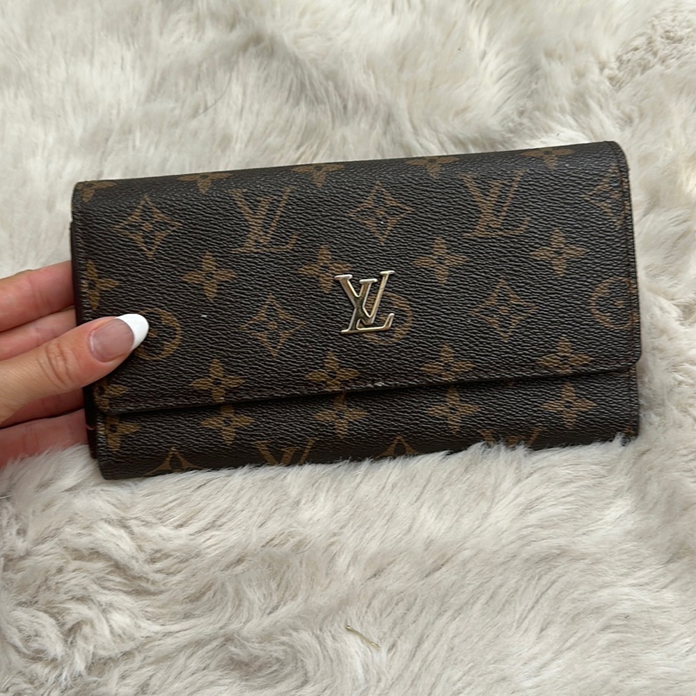 LV wallet